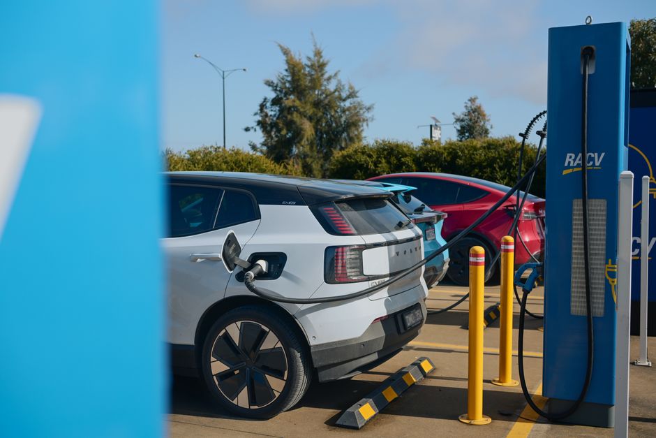 Electric Vehicle Government Rebates in Australia: Everything You Need to Know